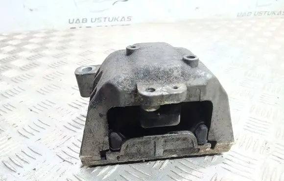 Volkswagen Golf IV Engine mount bracket 1J0199262