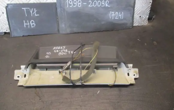Opel Astra G Third/center stoplight 09131206