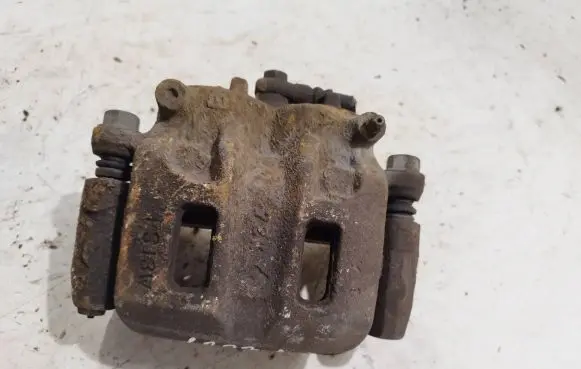 Mitsubishi Grandis Front brake caliper