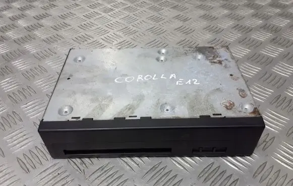 Toyota Corolla E120 E130 Navigation GPS unit bracket/holder 86841-13020