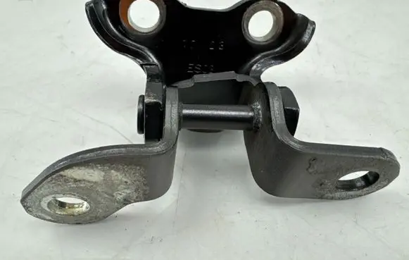 Toyota Yaris Cross Rear door lower hinge ES03