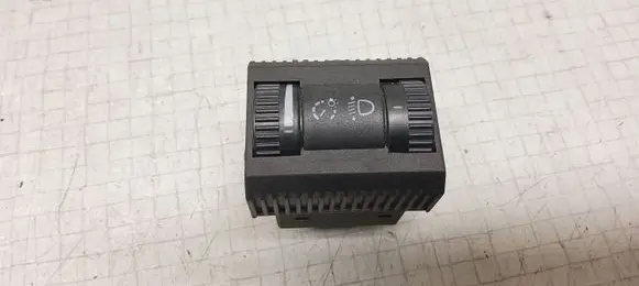 Volkswagen Polo Headlight level height control switch 6Q0941333C