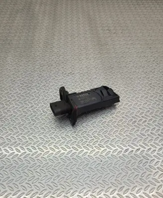 BMW 1 F20 F21 Mass air flow meter 8605565