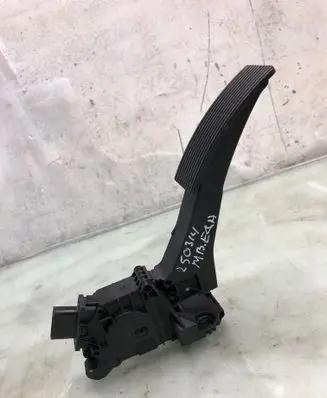 Mercedes-Benz EQA Accelerator throttle pedal A1773001800