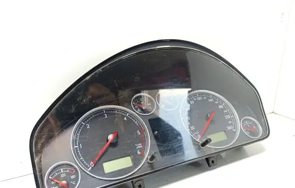 Volkswagen Sharan Speedometer (instrument cluster) 7M3920840G