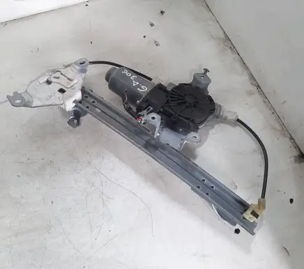 Nissan Qashqai Rear door window regulator with motor 119767 402109A