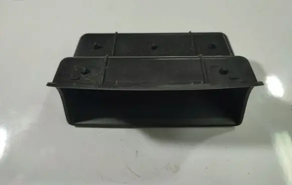 Saturn Vue Glove box 9683003