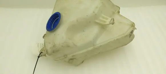 Toyota Prius (XW20) Windshield washer fluid reservoir/tank 060851145