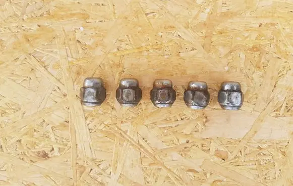 Nissan Almera Tino Nuts/bolts 
