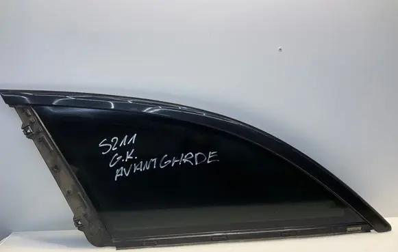 Mercedes-Benz E W211 Rear side window A2116702512 2116702512 A2116701912