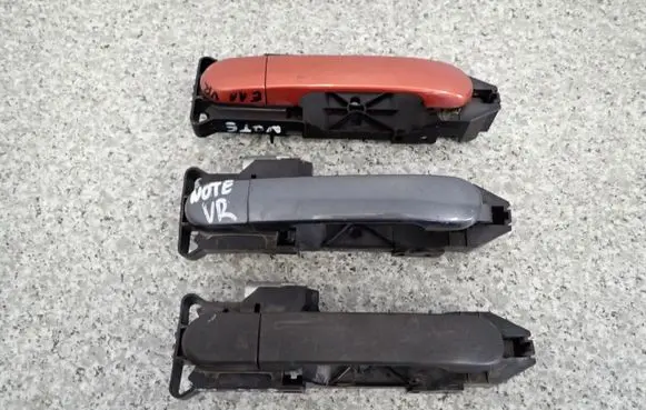Nissan Note (E11) Sliding door exterior handle 
