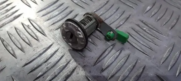 Nissan Terrano Front door lock (next to the handle) 