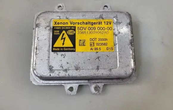 Peugeot 407 Voltage converter/converter module 5DV00900000
