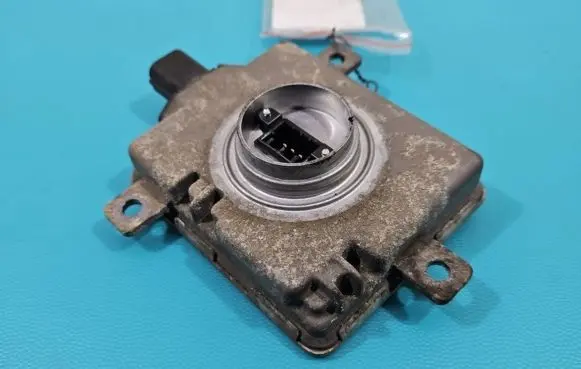 Mitsubishi Outlander Headlight ballast module Xenon W3T16271 IMPRK1378094