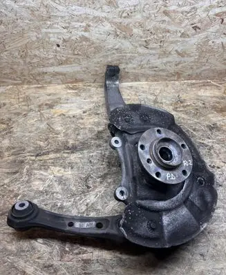 Front wheel hub