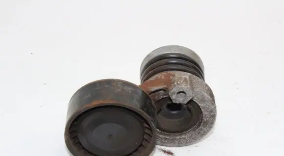 Mercedes-Benz A W177 Generator/alternator belt tensioner 6563026 MUB226