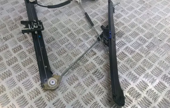 Audi A3 S3 8V Front door window regulator with motor 8V4837462