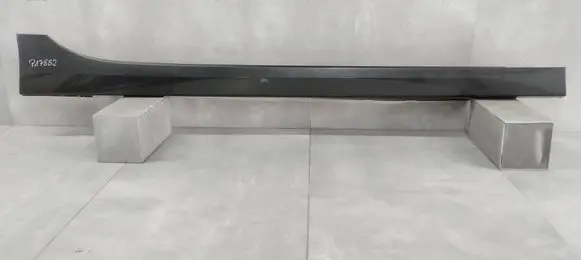 BMW 1 F40 Front sill (body part) 51777461382