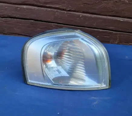 Front indicator light