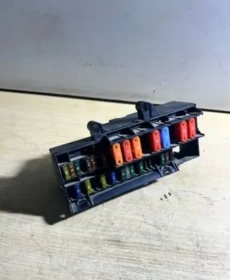 BMW 7 E65 E66 Fuse module 6900582