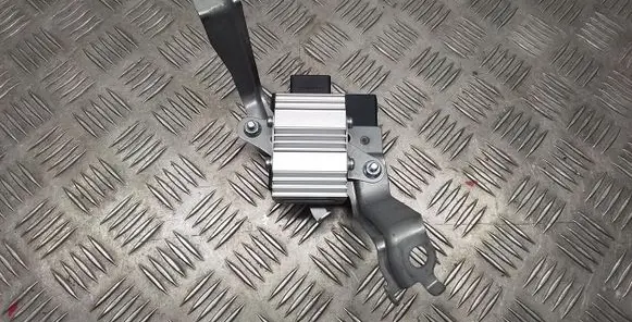 Lexus NX Rear brake EMF control unit/module 8905078012