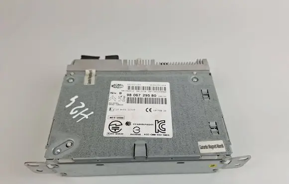 Peugeot 208 I Radio/CD/DVD/GPS head unit 9806729580