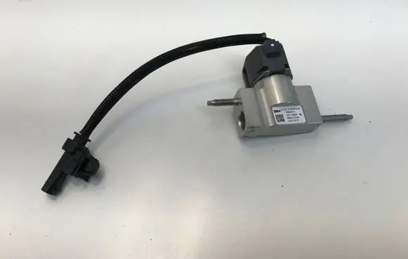 Citroen C4 III e-C4 Air conditioning (A/C) expansion valve T588455 SOP10M303 T588455A1
