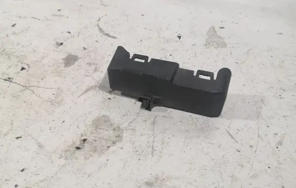 Opel Insignia A Fuse box cover 13222785