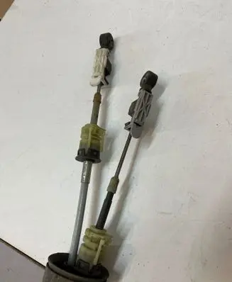 Opel Zafira B Gear shift cable linkage 55351949EY