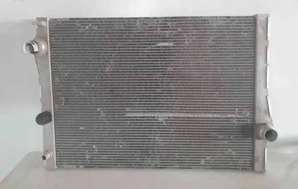 Coolant radiator