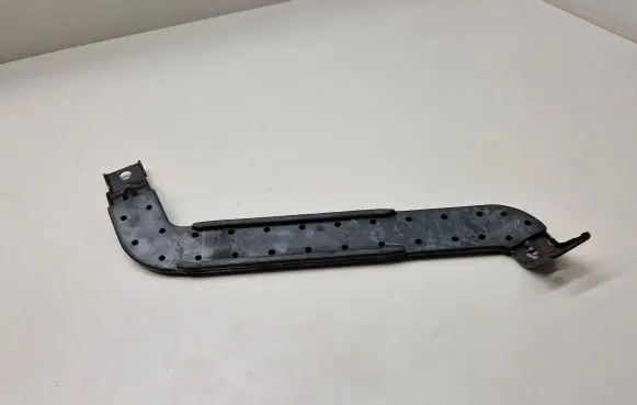 BMW 3 E90 E91 Battery bracket 7549425