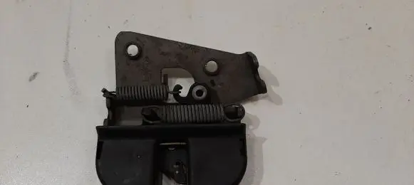 BMW 5 E60 E61 Seat back rest lock catch 7112863 52207112863