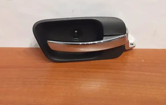 Chrysler 300 - 300C Rear door interior handle 1070402 8578