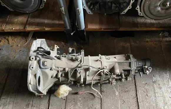 Subaru Legacy Manual 5 speed gearbox TY757XFBAB