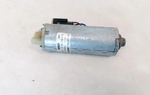 Audi A8 S8 D3 4E Seat adjustment motor 0130002532 03397-104