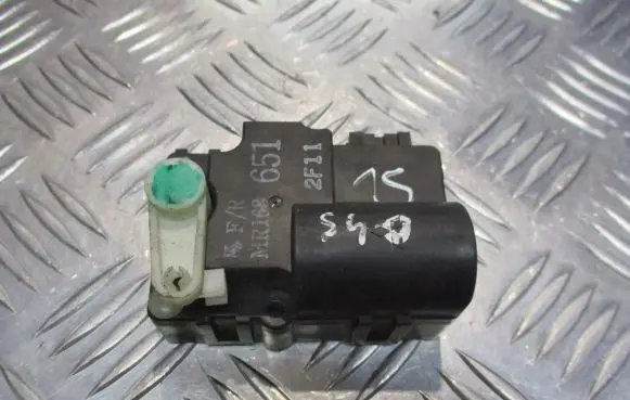 Volvo S40, V40 Central body control module MR168651