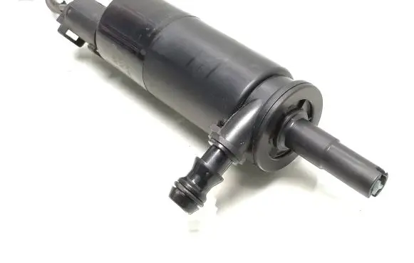 BMW 1 E81 E87 Headlight washer pump 6973097 67126973097
