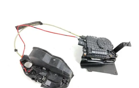 BMW 6 F06 Gran coupe Front door lock 7276543