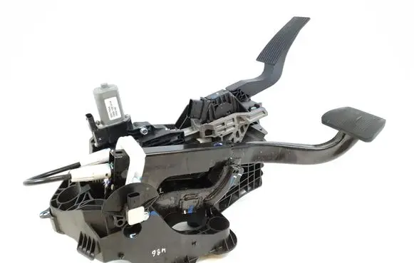 Dodge RAM Pedal assembly 68312752AM