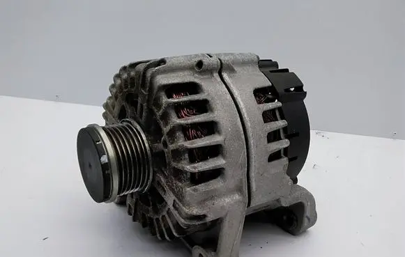 BMW 3 F30 F35 F31 Generator/alternator 8578608