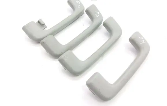 Mitsubishi Outlander A set of handles for the ceiling 