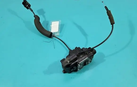 Renault Megane III Front door lock 805030001R IMPRK1558168