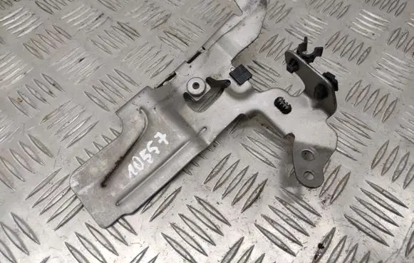 Mercedes-Benz A W176 Other engine bay part 223673726B