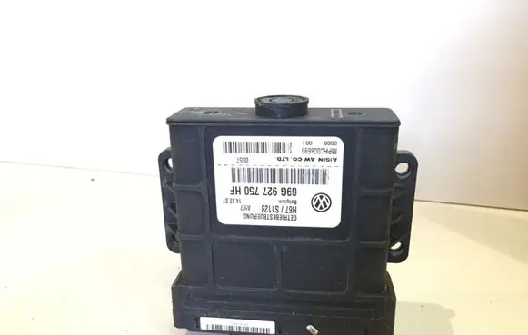 Volkswagen Polo IV 9N3 Gearbox control unit/module 09G927750HF