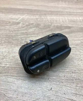 Ford Mondeo MK II Electric window control switch 97BG14529AA 03161800 WITHPLUG