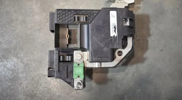 Mercedes-Benz CLA C118 X118 High voltage junction box A2479063603 56566666
