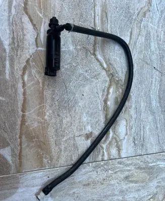 Maserati Levante Headlight washer pump 71740944