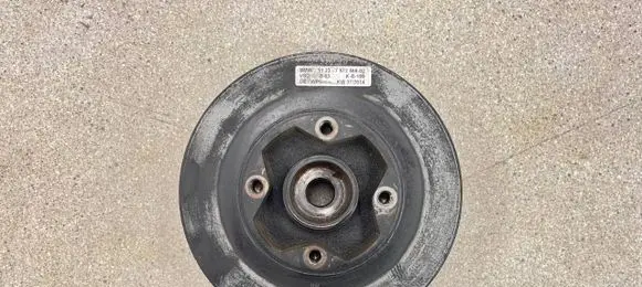 BMW M5 Crankshaft pulley 7572566 11237572566