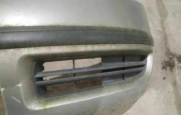 Skoda Superb B5 (3U) Front bumper lower grill 