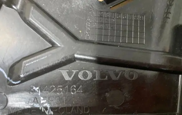 Volvo XC60 Front bumper mounting bracket 31425162